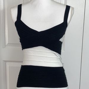 Guess Black & White Sweater Dress Size Small